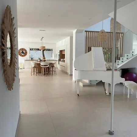 Again Villa